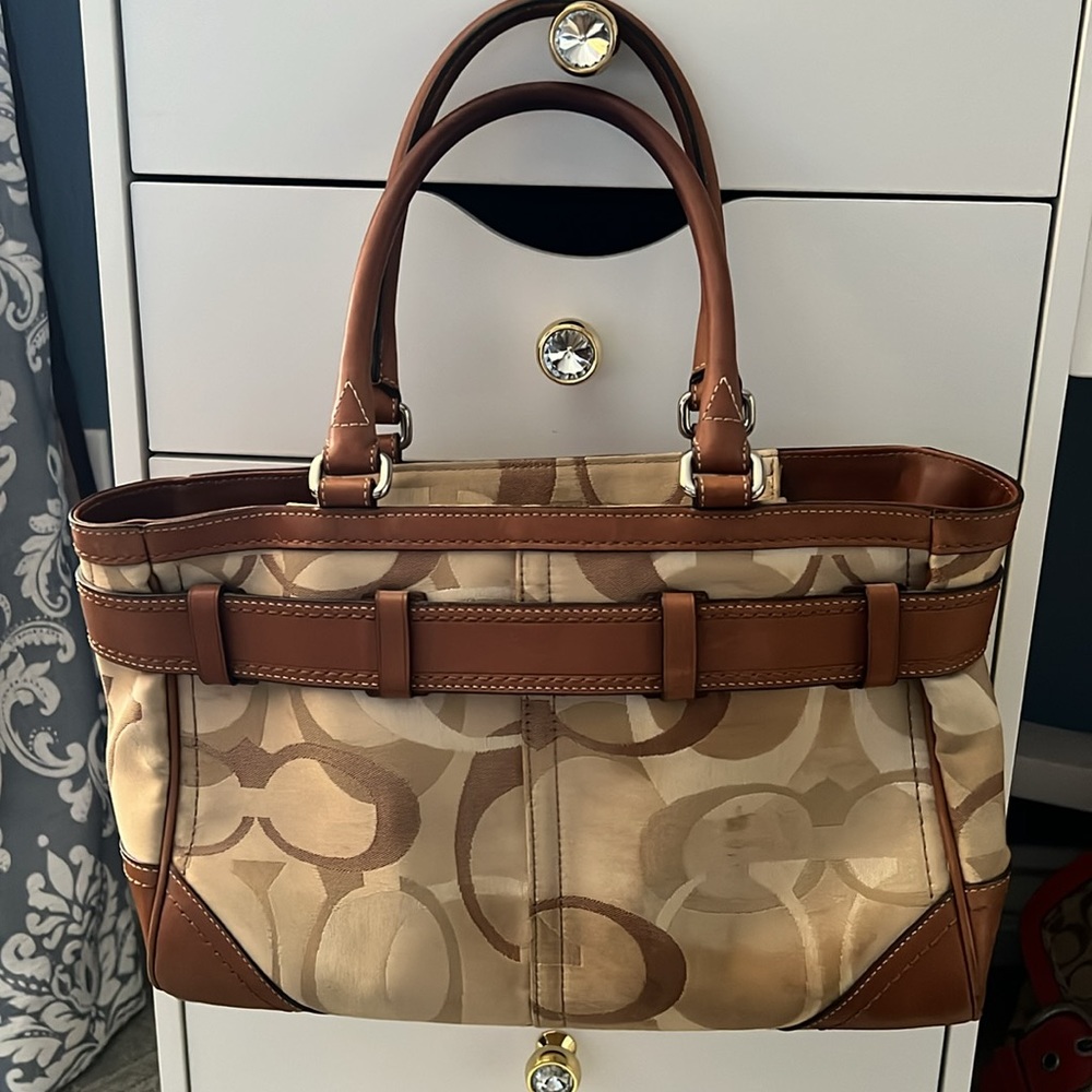 Coach hand bag - Picture 6 of 6